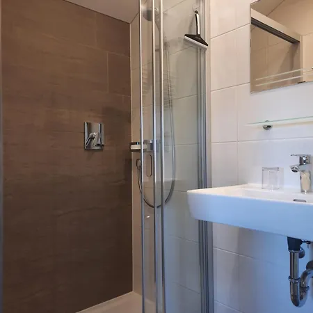 Altböckhof * Schlitters