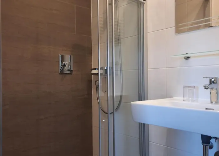 Altböckhof * Schlitters